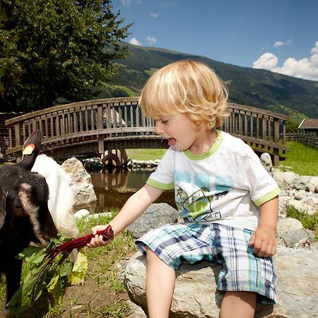 Hotel Grundlhof Bramberg am Wildkogel Buitenkant foto