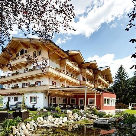 Hotel Grundlhof Bramberg am Wildkogel Buitenkant foto