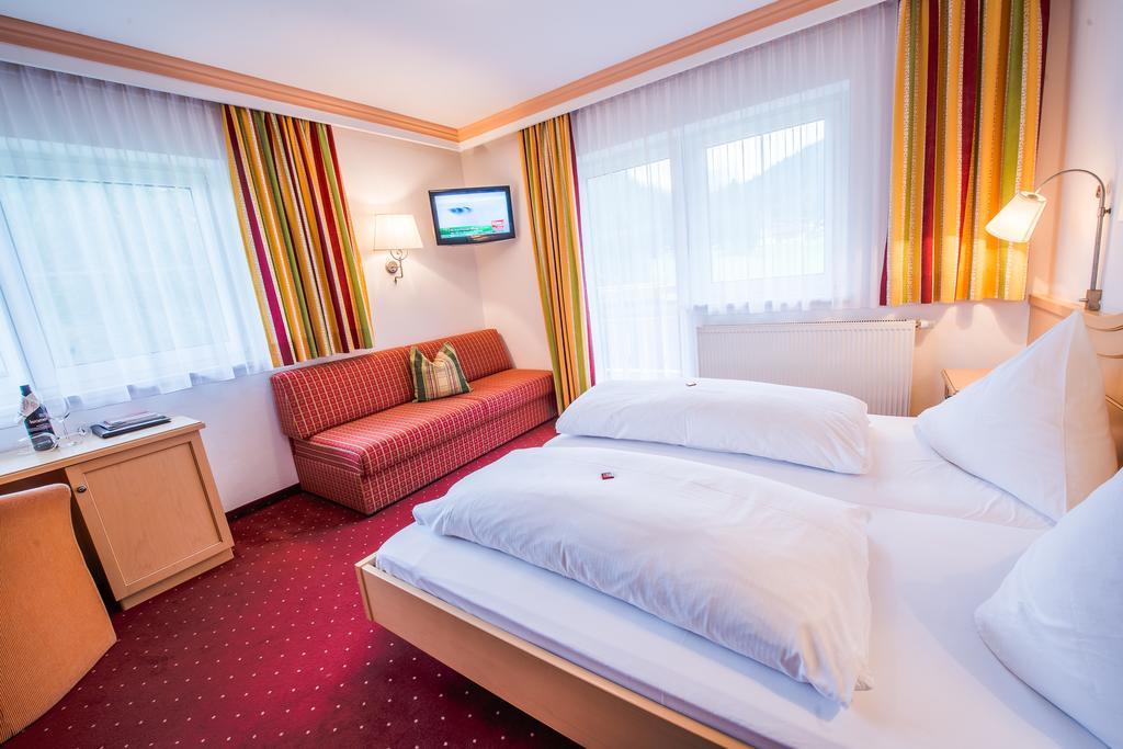 Hotel Grundlhof Bramberg am Wildkogel Buitenkant foto