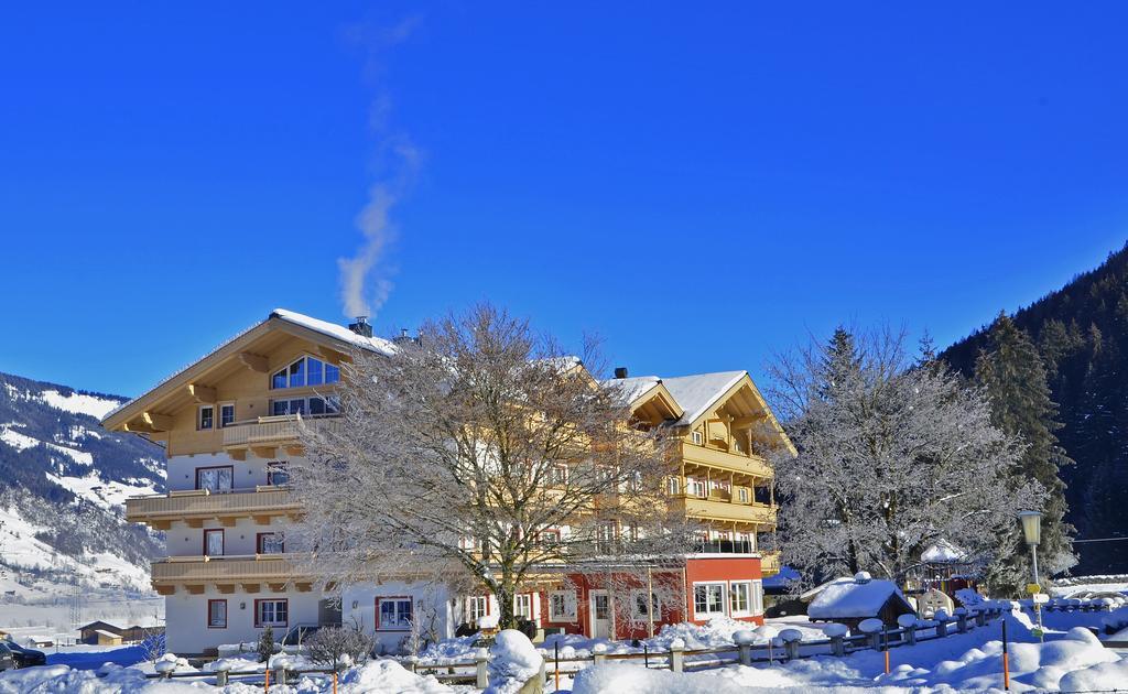 Hotel Grundlhof Bramberg am Wildkogel Buitenkant foto