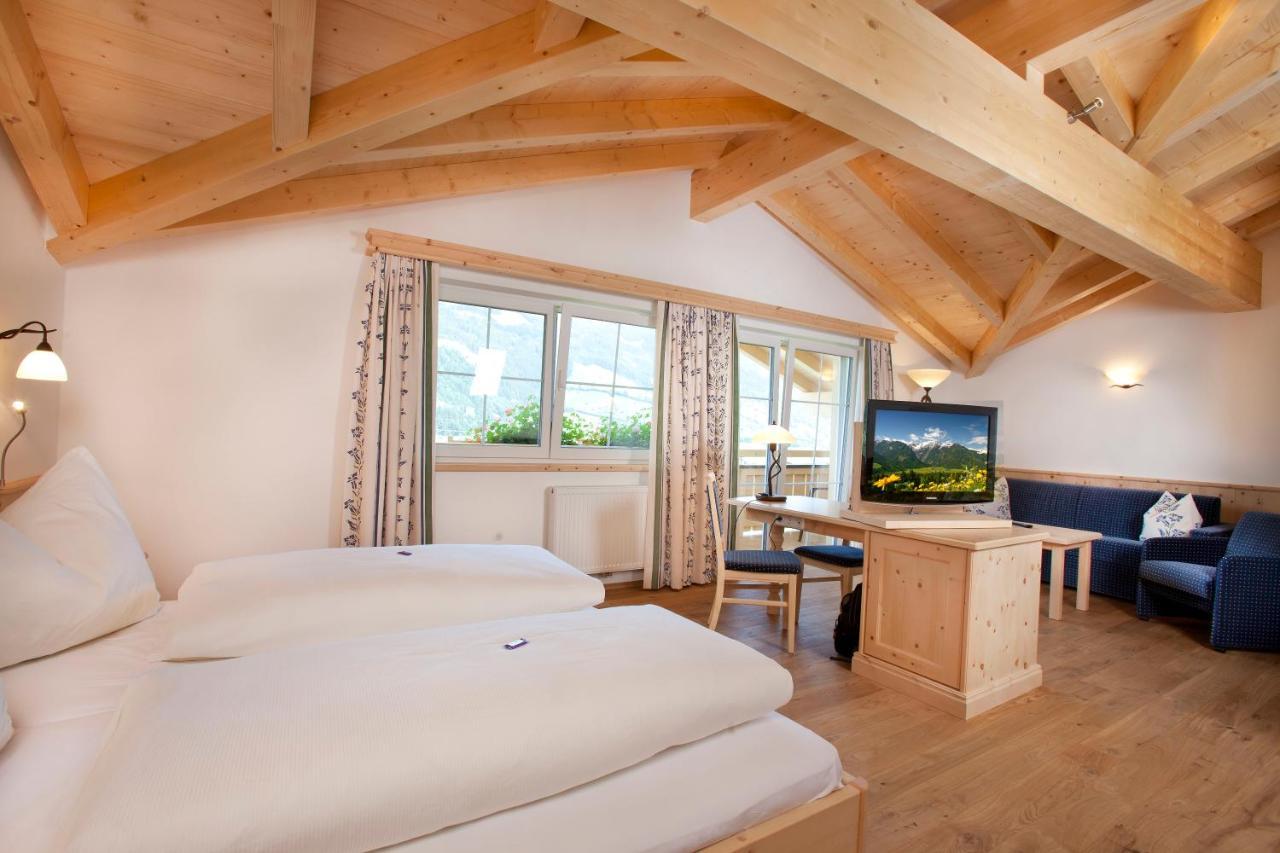 Hotel Grundlhof Bramberg am Wildkogel Buitenkant foto